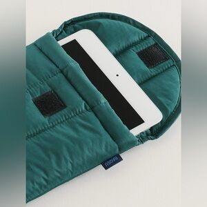 BAGGU Puffy Tablet Sleeve 8 - Malachite - Discontinued